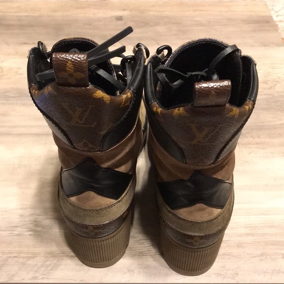 Louis Vuitton Laureate Platform Boots - Picture 2 of 6